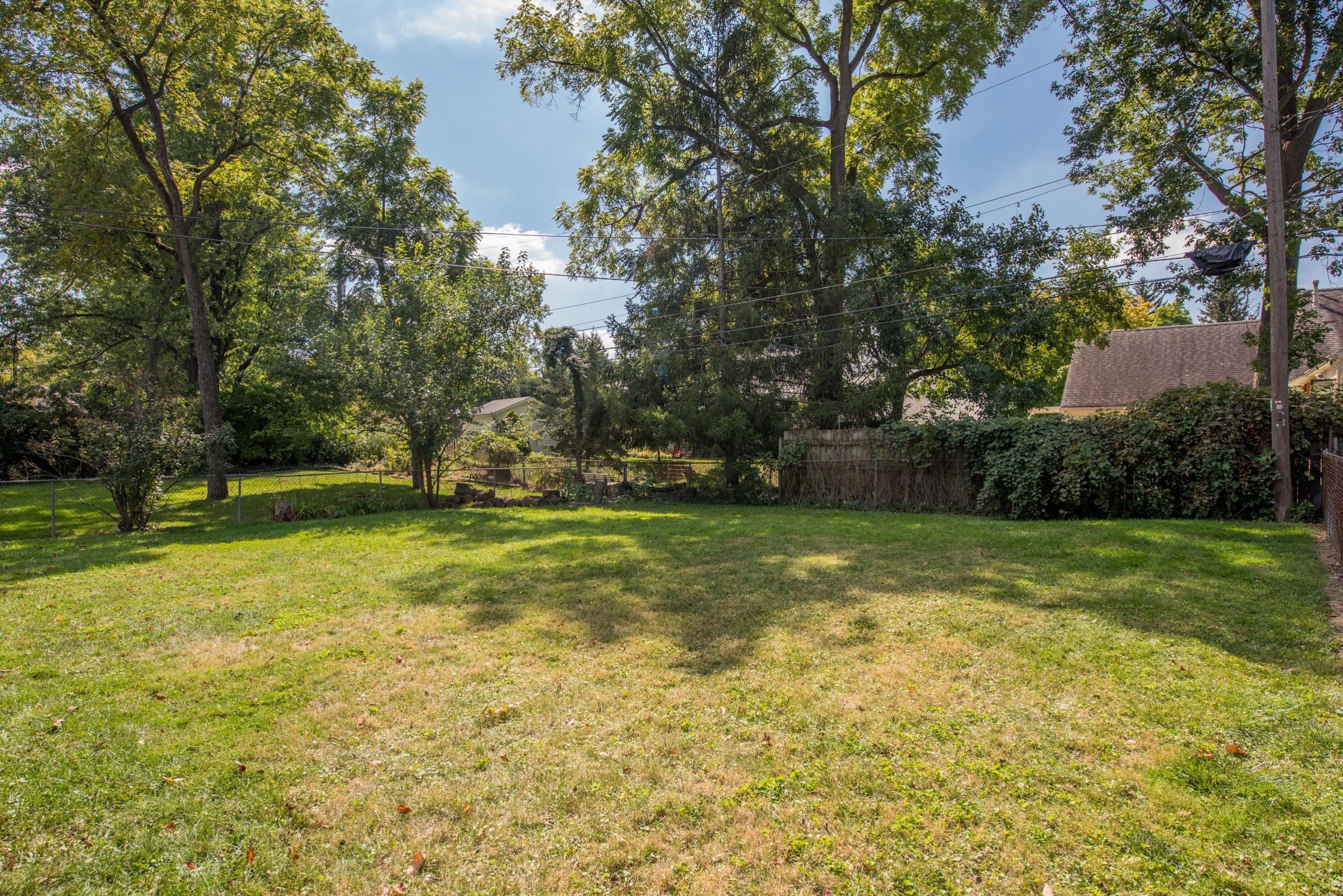 433 Darbyhurst Road Columbus, OH 43228 - Photo 31 of 33 Gallery Image 31