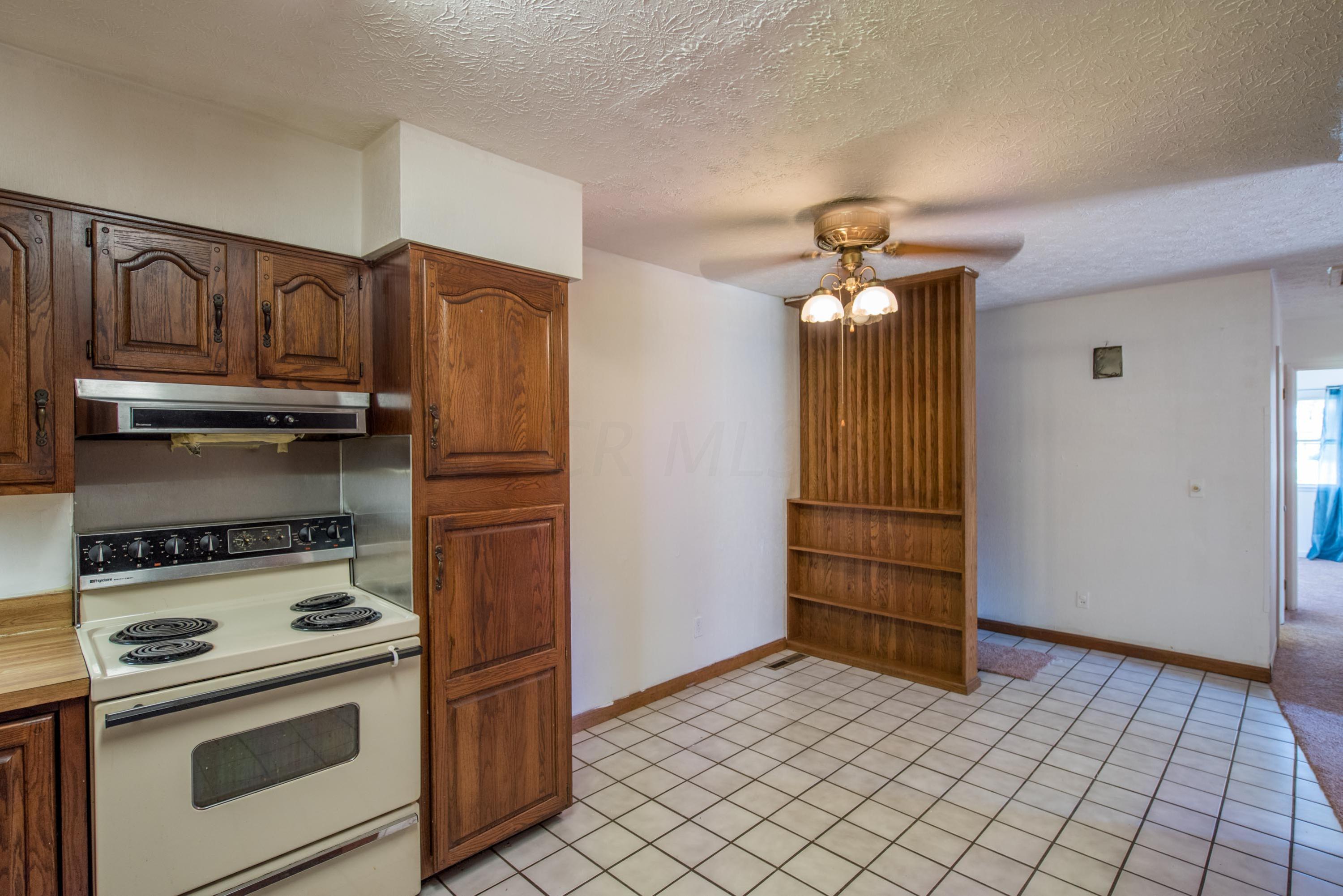 433 Darbyhurst Road Columbus, OH 43228 - Photo 7 of 33 Gallery Image 7