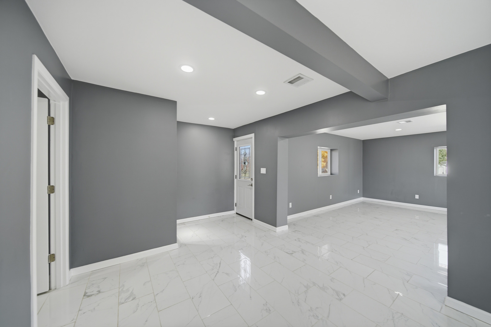 503 West Winfield Street Morrison, IL 61270 - Photo 4 of 22 a view of an empty room