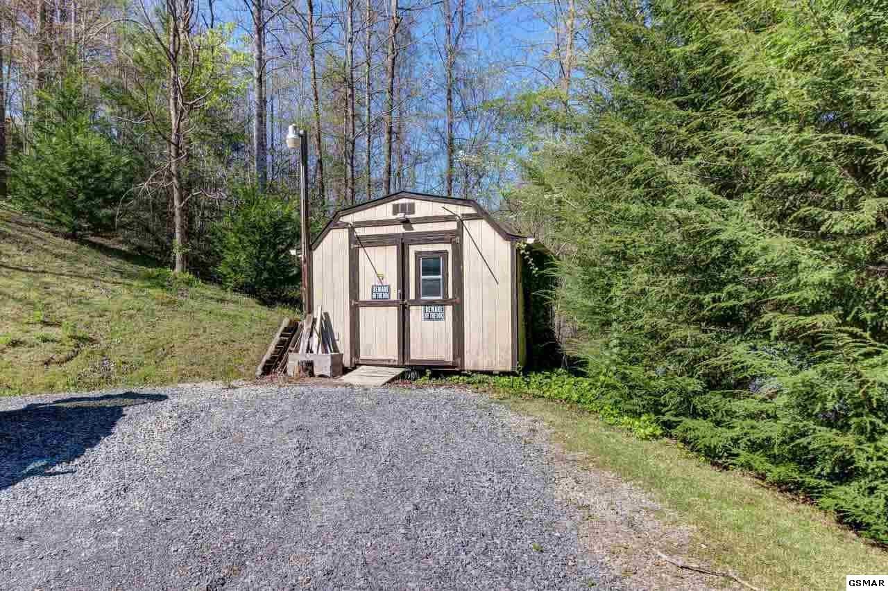 1013 Powdermill Road Gatlinburg, TN 37738 - Photo 34 of 36 Gallery Image 34