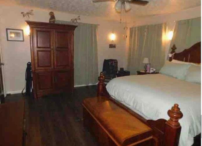 8916 South Franklin Road Indianapolis, IN 46259 - Photo 14 of 27