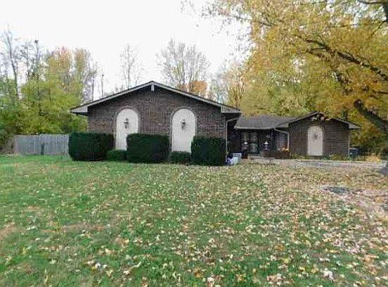 8916 South Franklin Road Indianapolis, IN 46259 - Photo 3 of 27