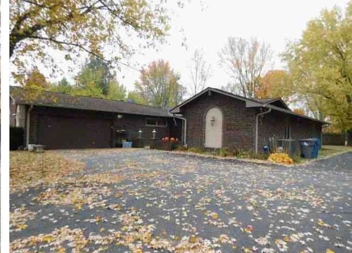 8916 South Franklin Road Indianapolis, IN 46259 - Photo 6 of 27