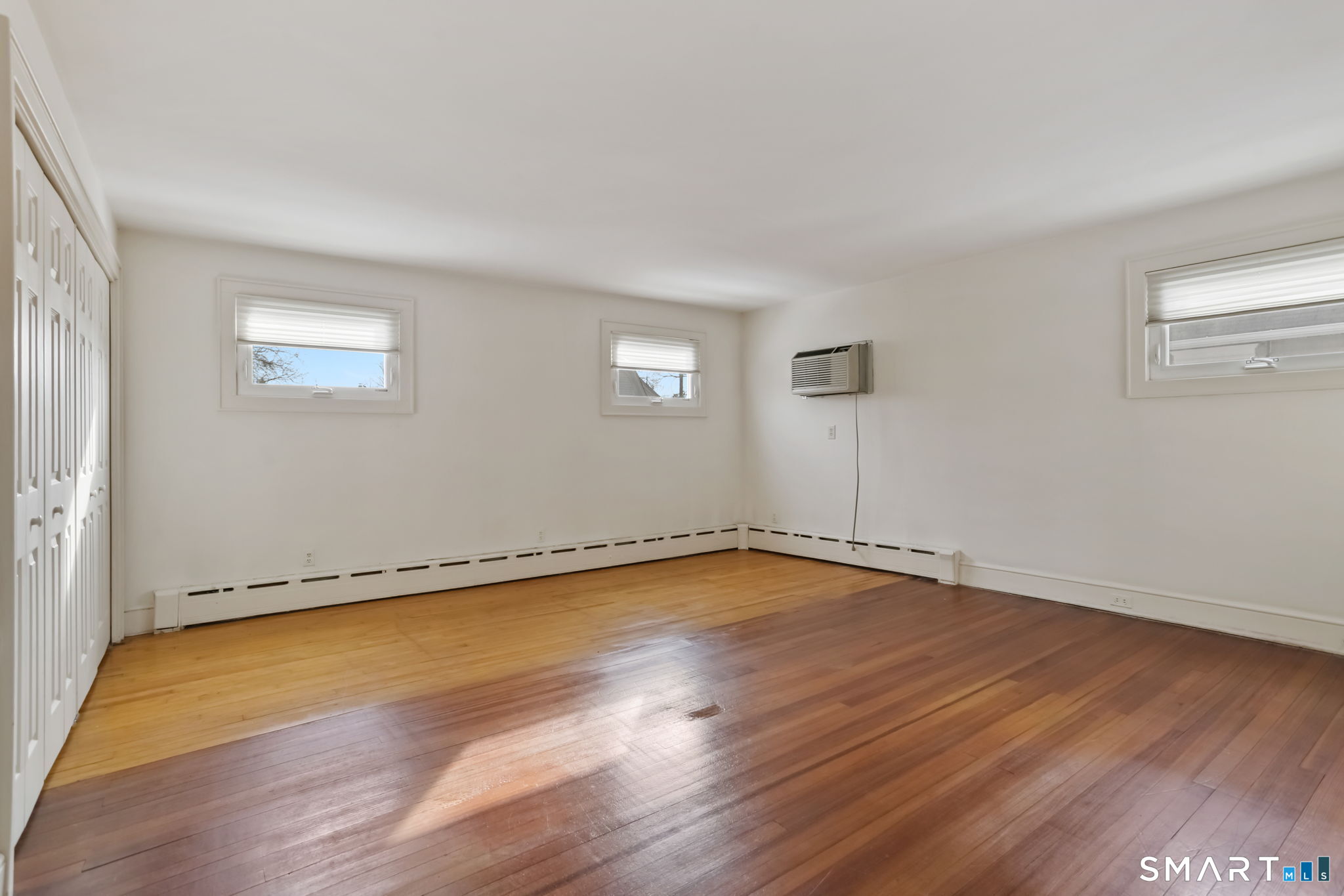 327 Meadowbrook Road Fairfield, CT 06824 - Photo 6 of 10