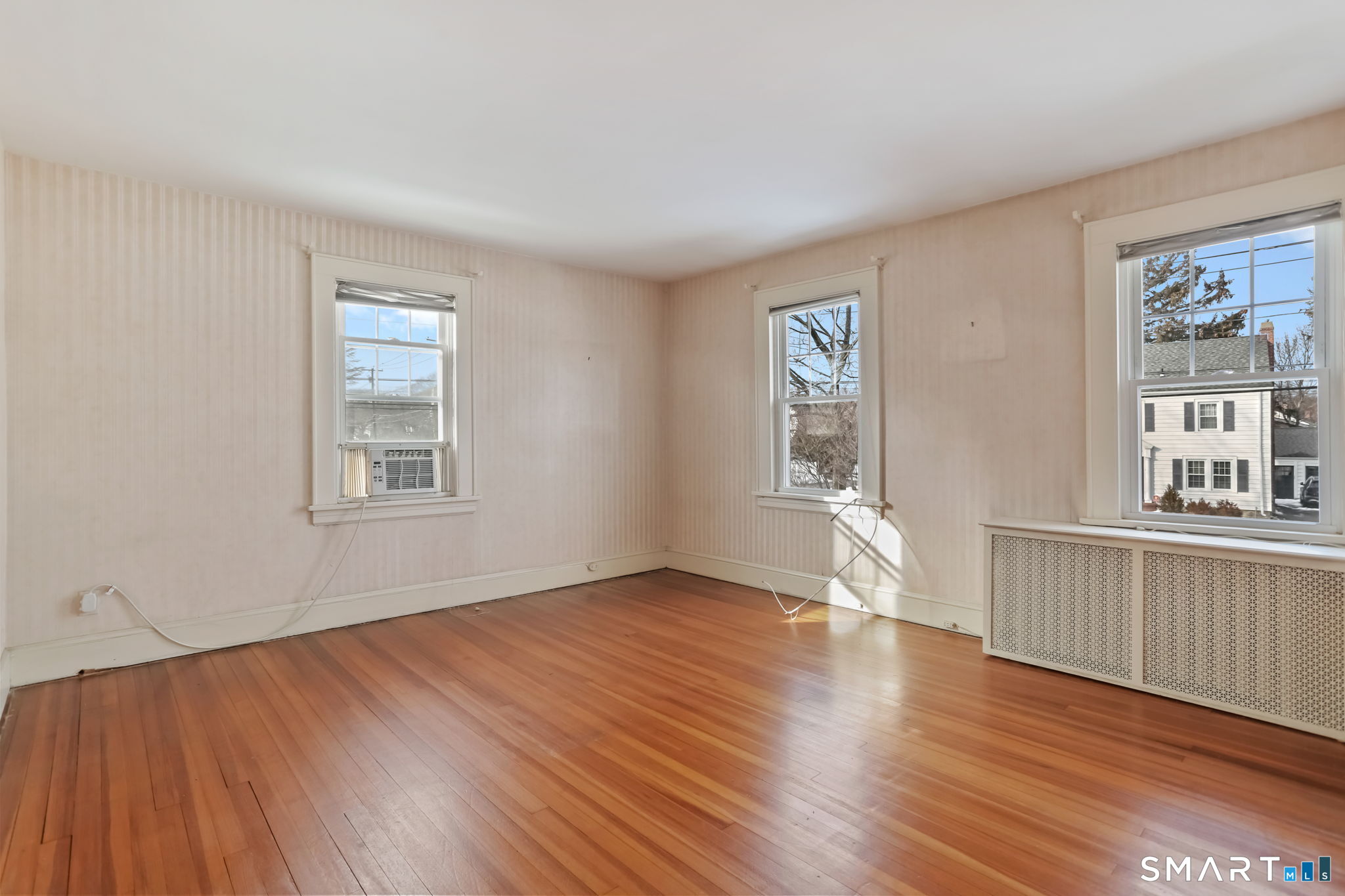 327 Meadowbrook Road Fairfield, CT 06824 - Photo 7 of 10