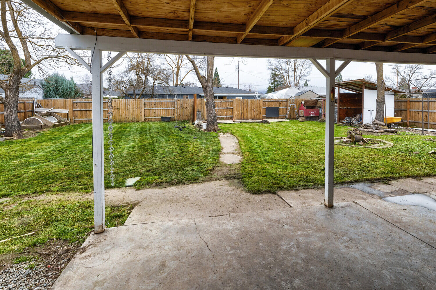 1830 Roberts Road Medford, OR 97504 - Photo 18 of 23 18