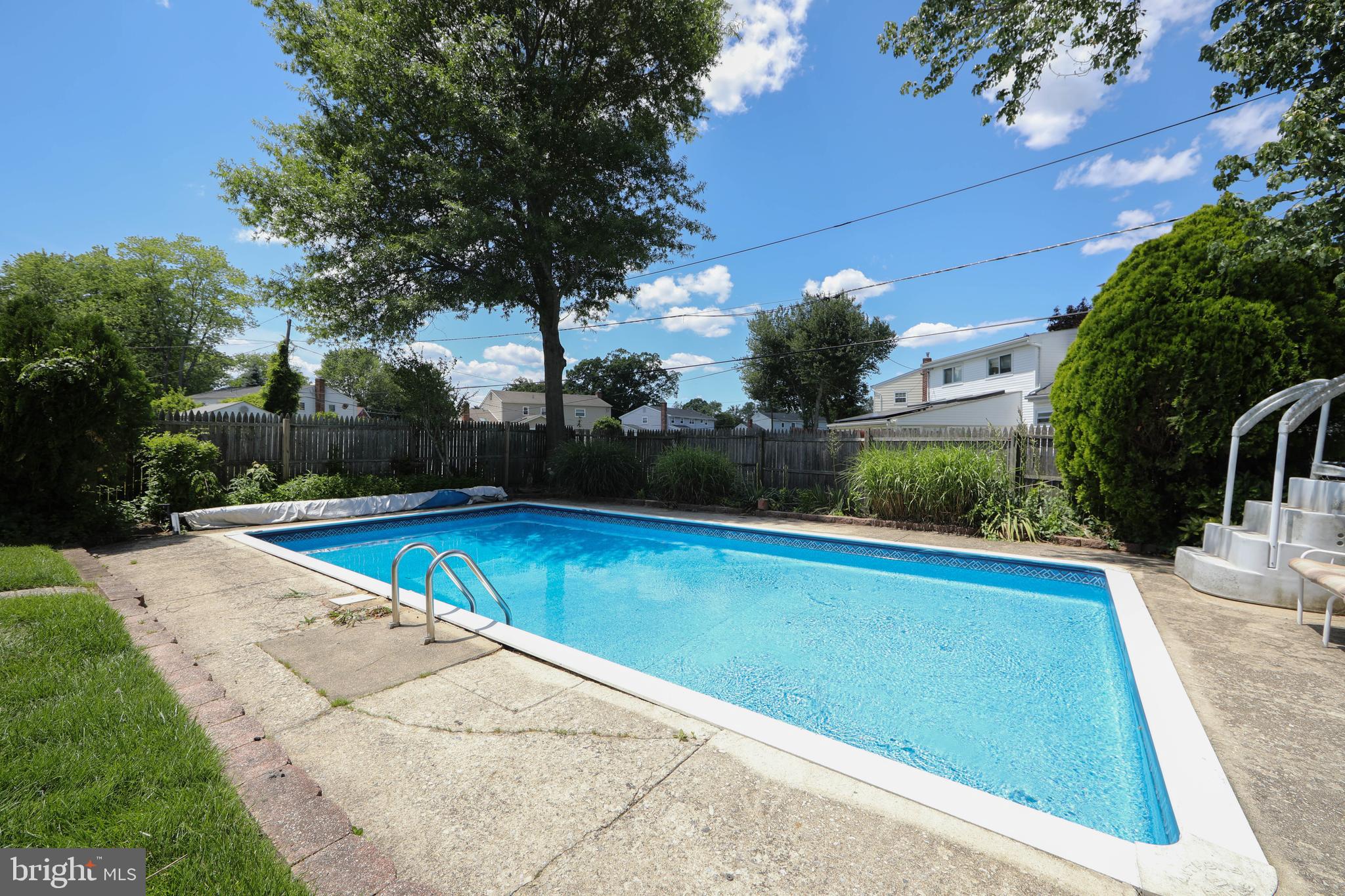 809 Charleston Road Mount Laurel, NJ 08054 - Photo 35 of 39 Pool