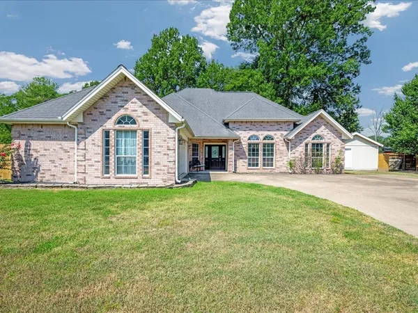 $349,000 | 448 Ashwood Bend, Lufkin, TX 75904