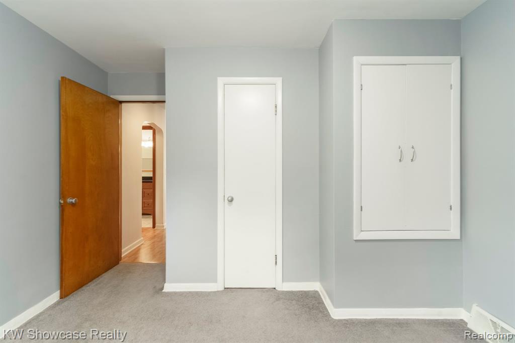 30449 Hickey Road Chesterfield, MI 48051 - Photo 33 of 41