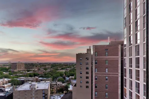 $499,000 | 345 West Fullerton Parkway, Unit 1905, Chicago, IL 60614