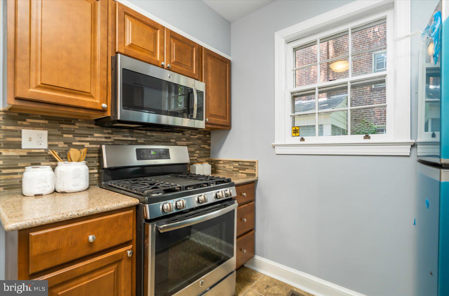 6513 Adelphi Road University Park, MD 20782 - Photo 17 of 55 Gallery Image 17