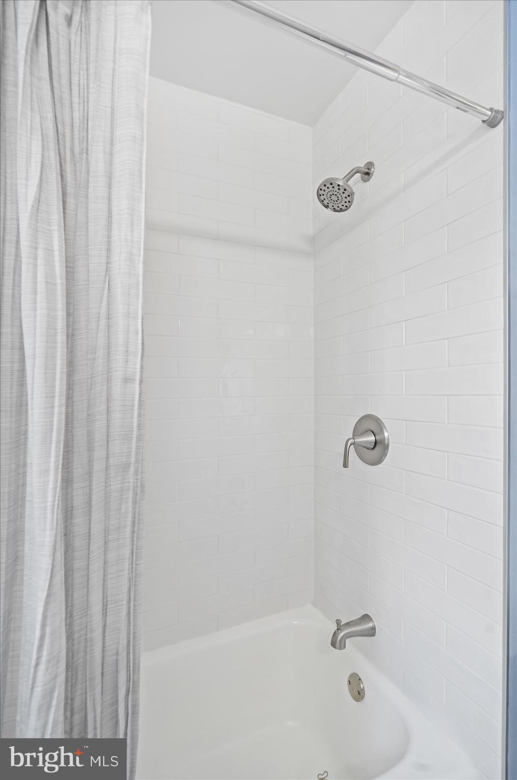 6513 Adelphi Road University Park, MD 20782 - Photo 36 of 55 Gallery Image 36