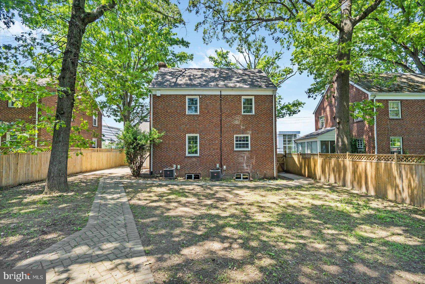 6513 Adelphi Road University Park, MD 20782 - Photo 50 of 55 Gallery Image 50