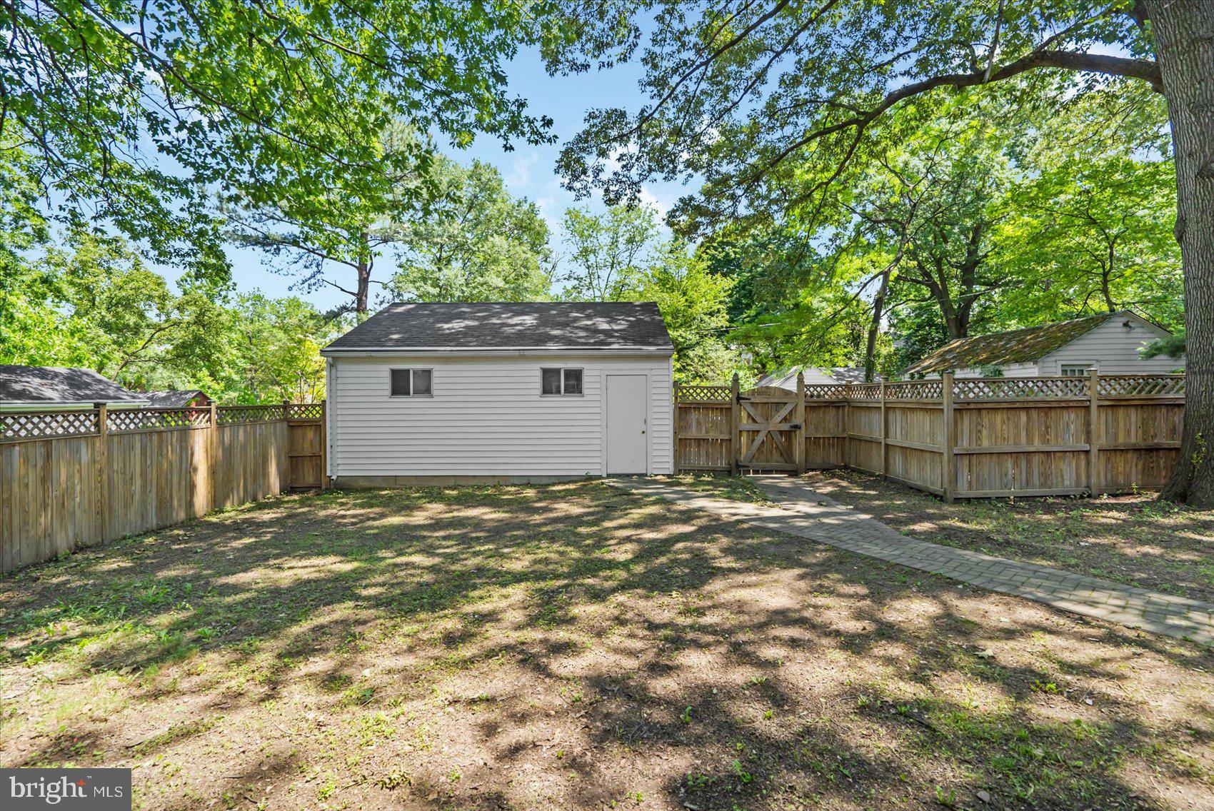 6513 Adelphi Road University Park, MD 20782 - Photo 52 of 55 Gallery Image 52