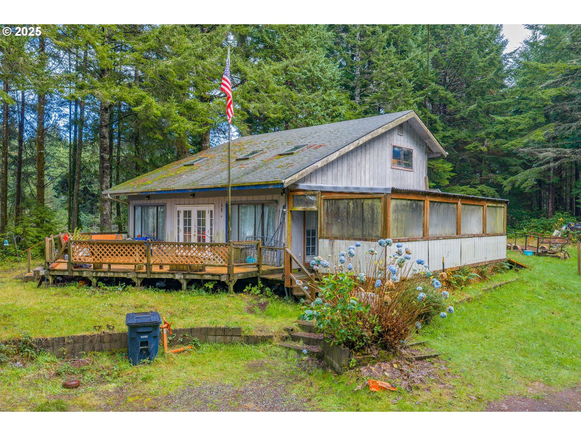 62299 Crown Point Road Coos Bay, OR 97420 - Photo 2 of 14 Gallery Image 2