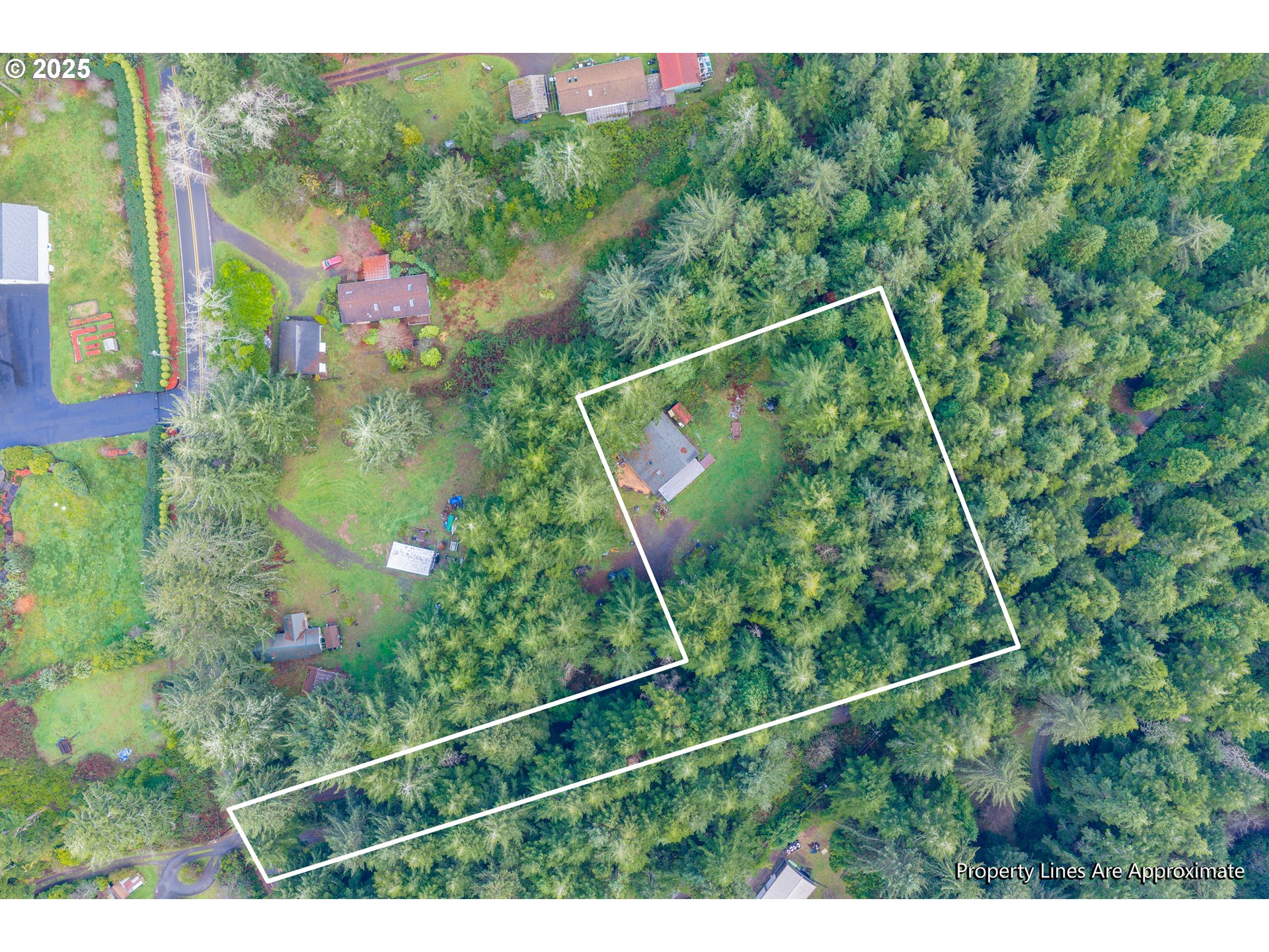 62299 Crown Point Road Coos Bay, OR 97420 - Photo 3 of 14 Gallery Image 3