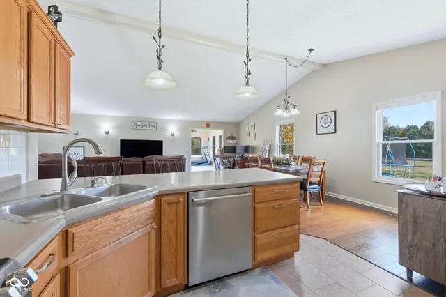 $575,000 | 3734 West 350th Street South, Kokomo, IN 46902