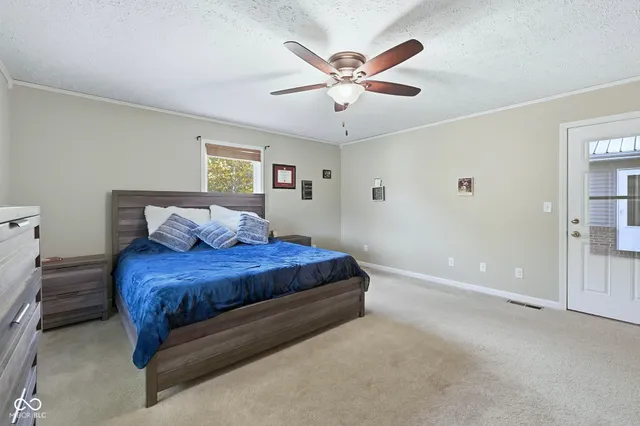 $575,000 | 3734 West 350th Street South, Kokomo, IN 46902