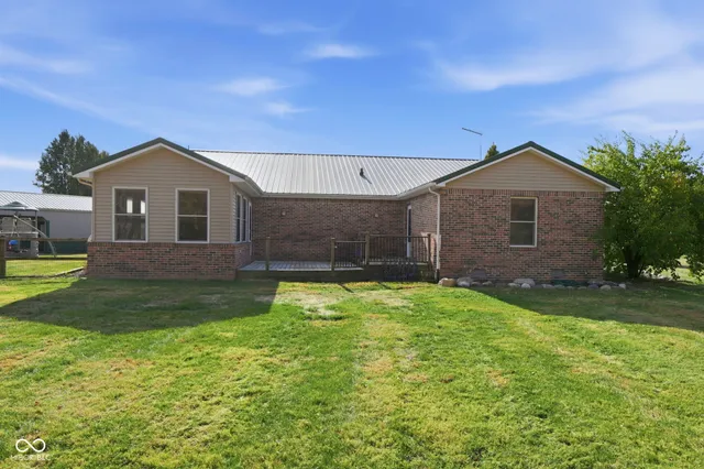 $575,000 | 3734 West 350th Street South, Kokomo, IN 46902