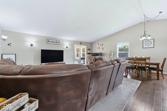 $575,000 | 3734 West 350th Street South, Kokomo, IN 46902