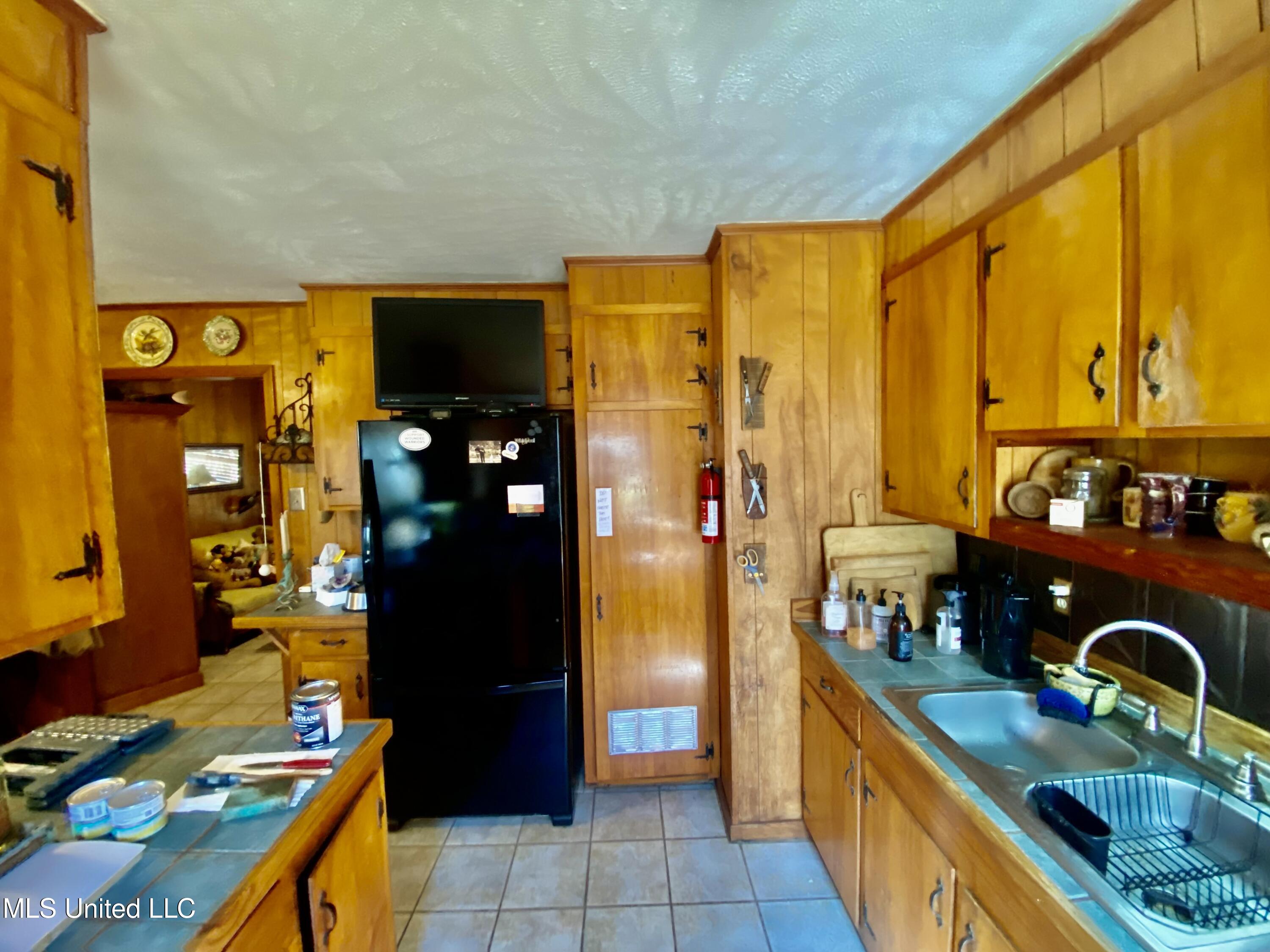 202 Dallas Street Crystal Springs, MS 39059 - Photo 13 of 28 IMG_4854