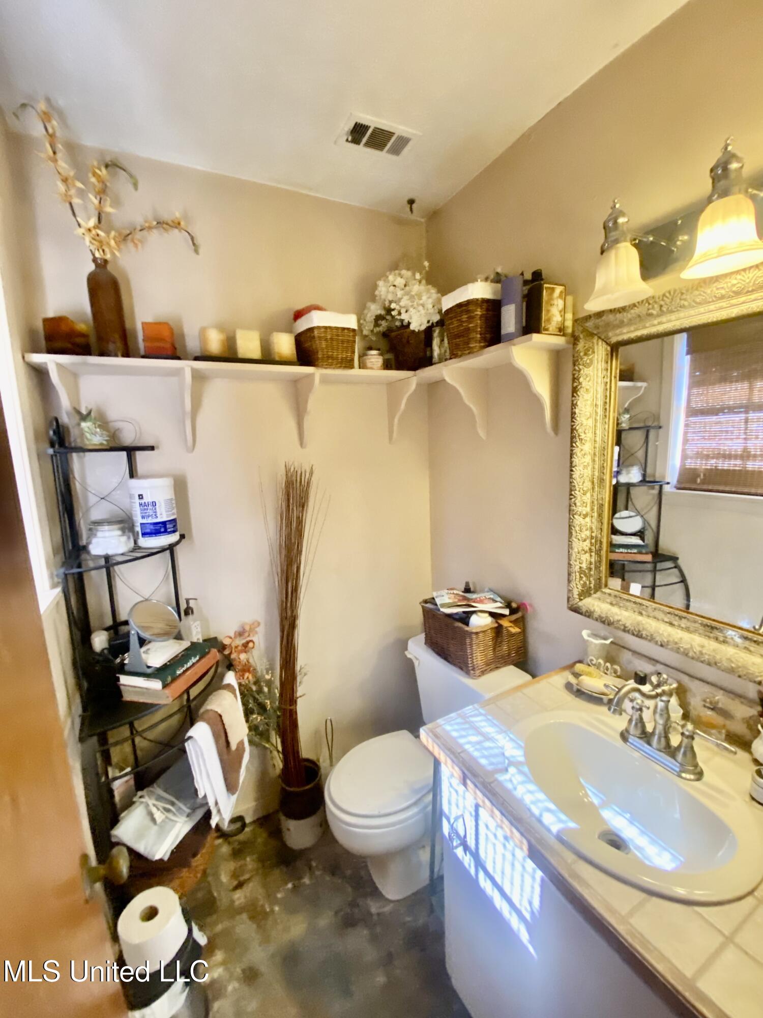 202 Dallas Street Crystal Springs, MS 39059 - Photo 19 of 28 IMG_4862