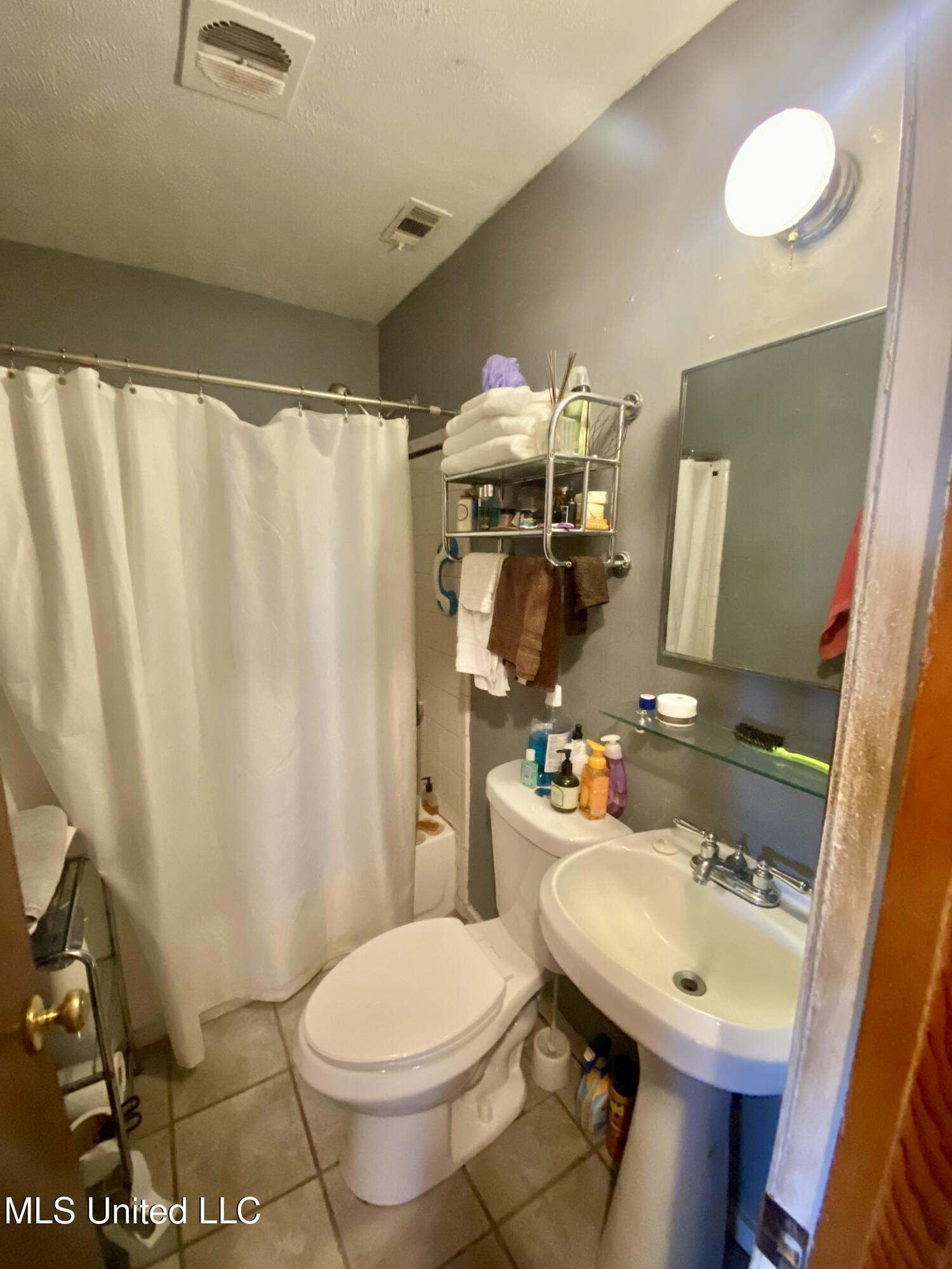 202 Dallas Street Crystal Springs, MS 39059 - Photo 20 of 28 IMG_4859