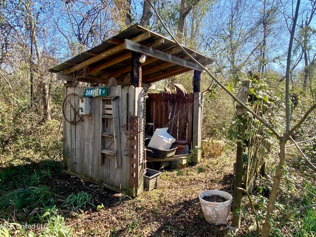 $145,000 | 202 Dallas Street, Crystal Springs, MS 39059