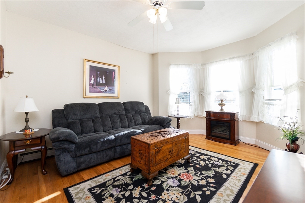 48 Balcomb Street Salem, MA 01970 - Photo 3 of 41 Gallery Image 3