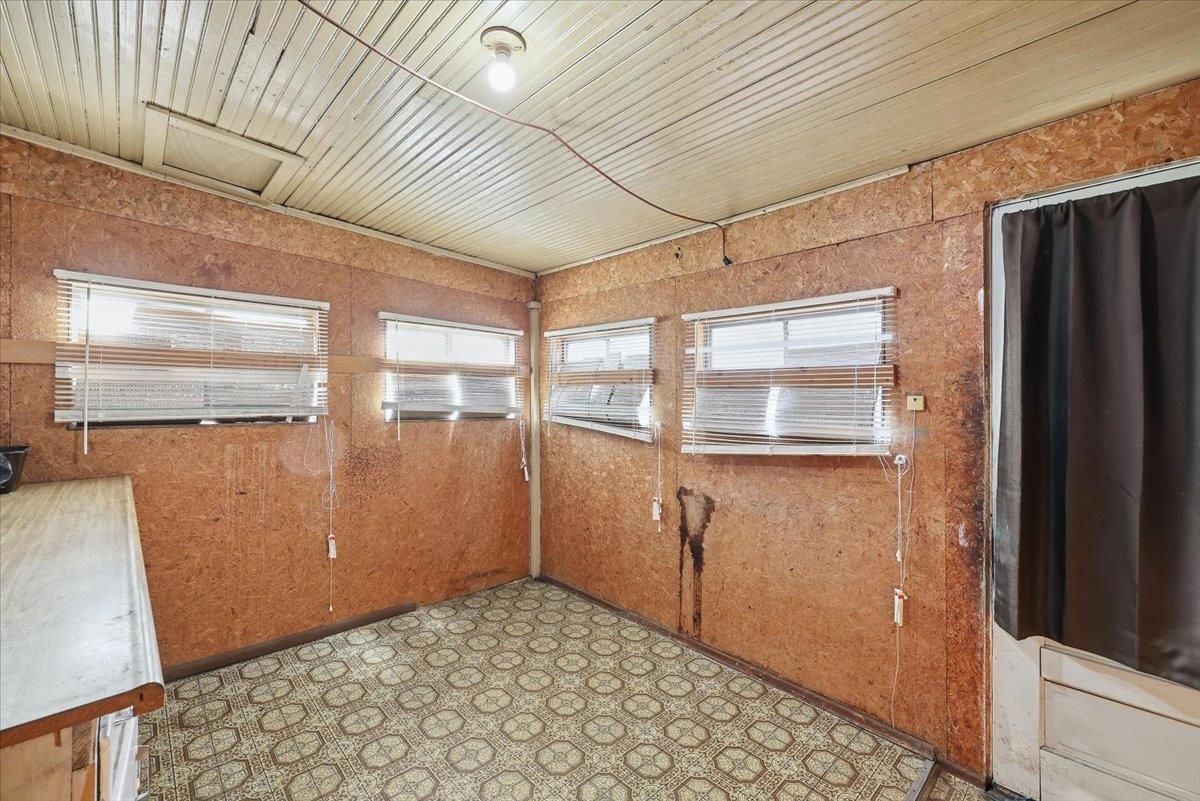 3303 North Stone Street Spokane, WA 99207 - Photo 14 of 20