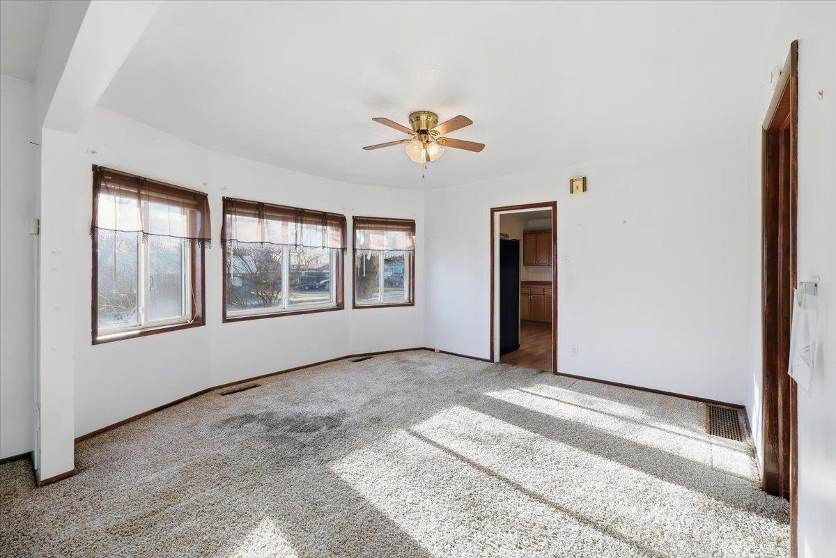 3303 North Stone Street Spokane, WA 99207 - Photo 5 of 20