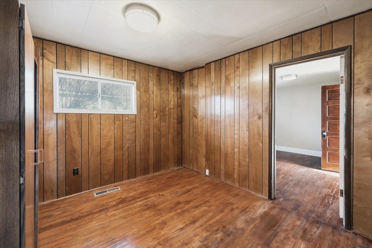 3303 North Stone Street Spokane, WA 99207 - Photo 9 of 20