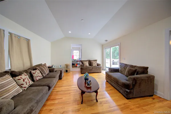 $1,099,000 | 97 Chestnut Street, Mount Sinai, NY 11766