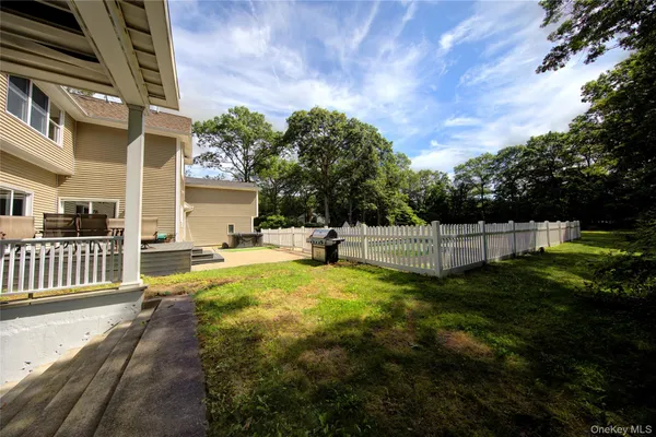 $1,099,000 | 97 Chestnut Street, Mount Sinai, NY 11766