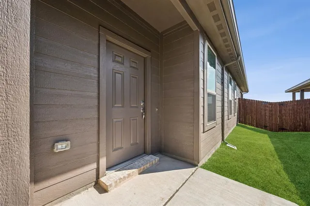 $1,895 | 1701 Teton River Drive, Blue Ridge, TX 75424