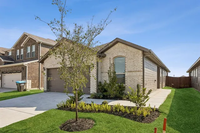 $1,895 | 1701 Teton River Drive, Blue Ridge, TX 75424