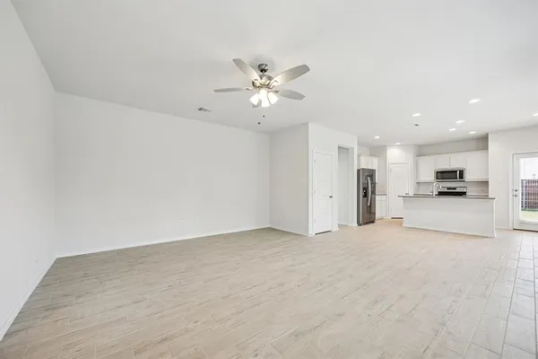 $1,895 | 1701 Teton River Drive, Blue Ridge, TX 75424