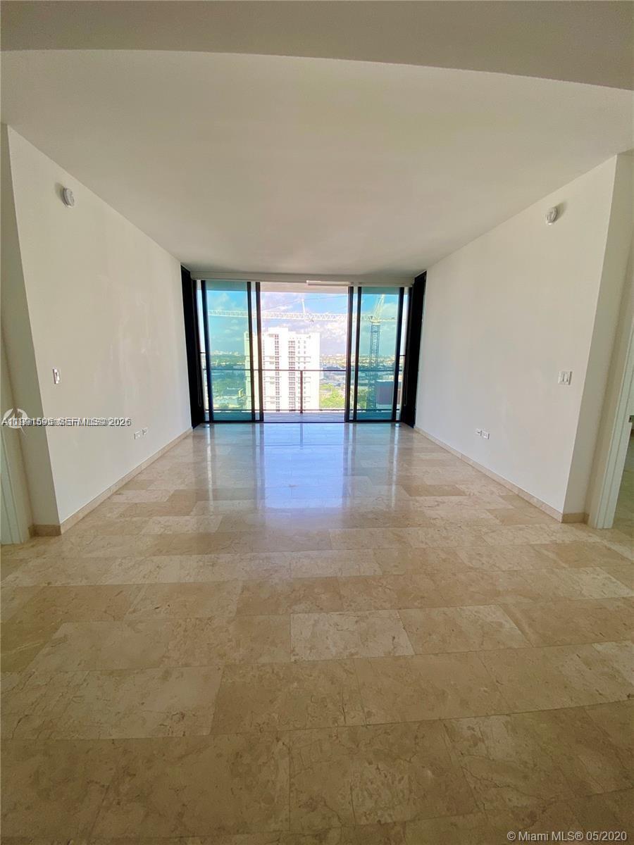 88 Southwest 7th Street, Unit 1404 Miami, FL 33130 - Photo 4 of 7