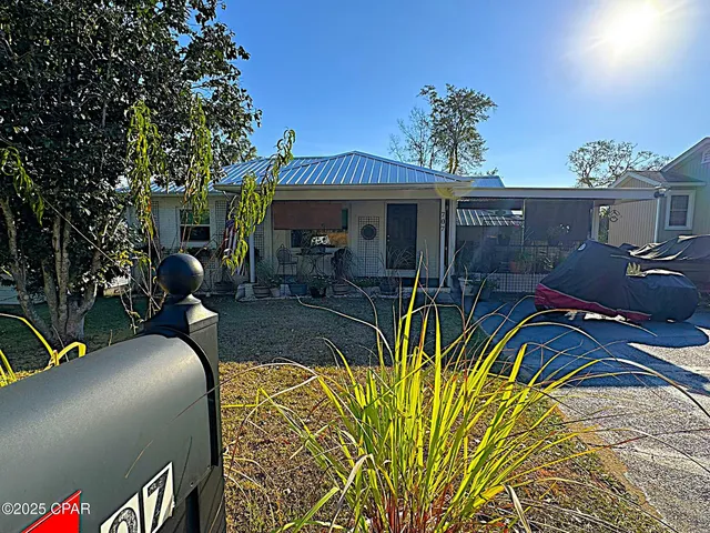 $199,900 | 707 Morgan Avenue, Chattahoochee, FL 32324