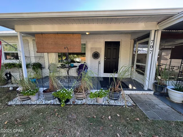 $199,900 | 707 Morgan Avenue, Chattahoochee, FL 32324