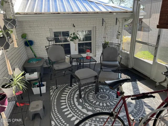 $199,900 | 707 Morgan Avenue, Chattahoochee, FL 32324