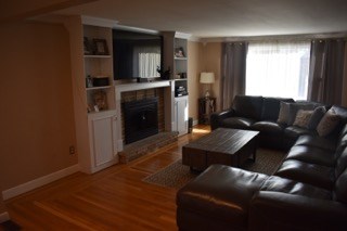 83 Ridgeway Road Cranston, RI 02920 - Photo 5 of 13 Gallery Image 5