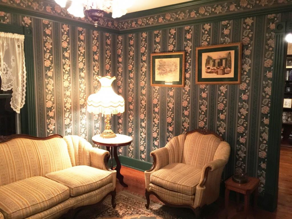 305 River Bend Road Greeneville, TN 37743 - Photo 13 of 36 Sitting Room