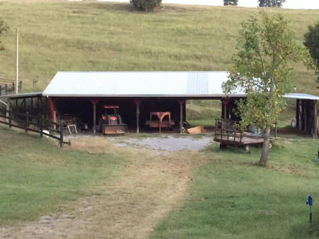 305 River Bend Road Greeneville, TN 37743 - Photo 31 of 36 Equipment Shed