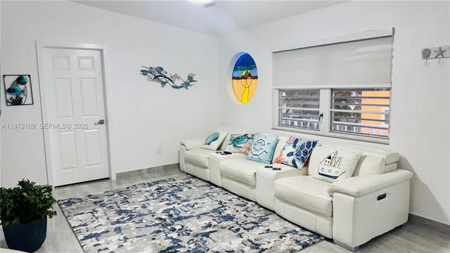 $3,500 | 60 Southeast Marlin Avenue, Unit 1, Key Largo, FL 33037