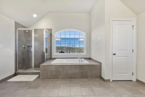 $2,425,000 | 11 Fraydun Lane, Scarsdale, NY 10583