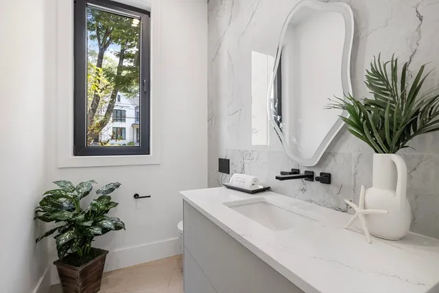 $3,799,000 | 8 Blueberry Lane, Lexington, MA 02420