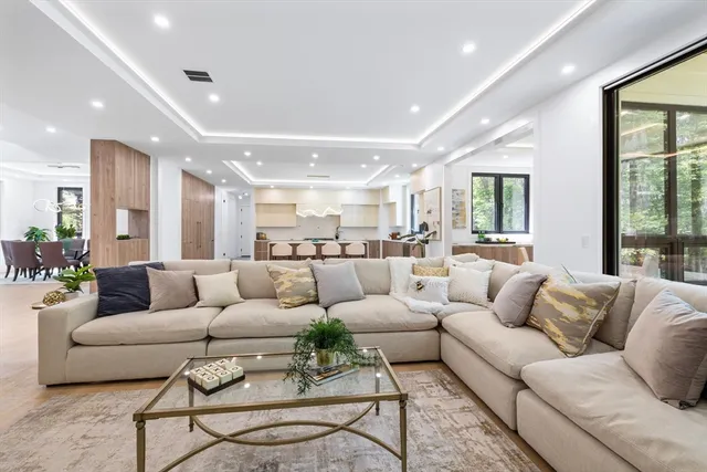 $3,799,000 | 8 Blueberry Lane, Lexington, MA 02420