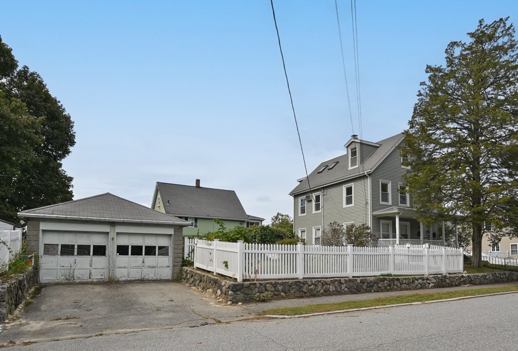 7 Perham Street, Unit 2 Wakefield, MA 01880 - Photo 31 of 36