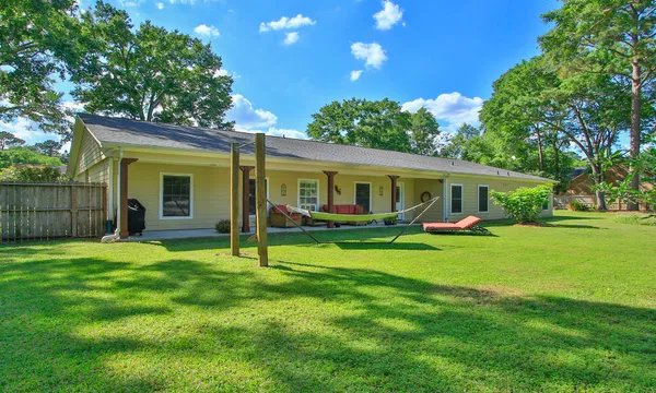 $545,000 | 502 Weisinger Drive, Magnolia, TX 77354